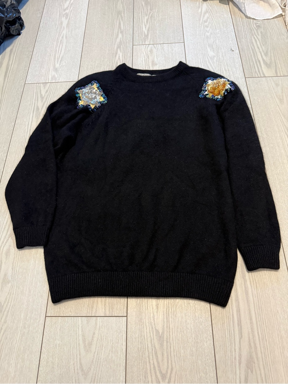 Roni Rossi vintage lambswool angora sweater sequins black gold flowers large
